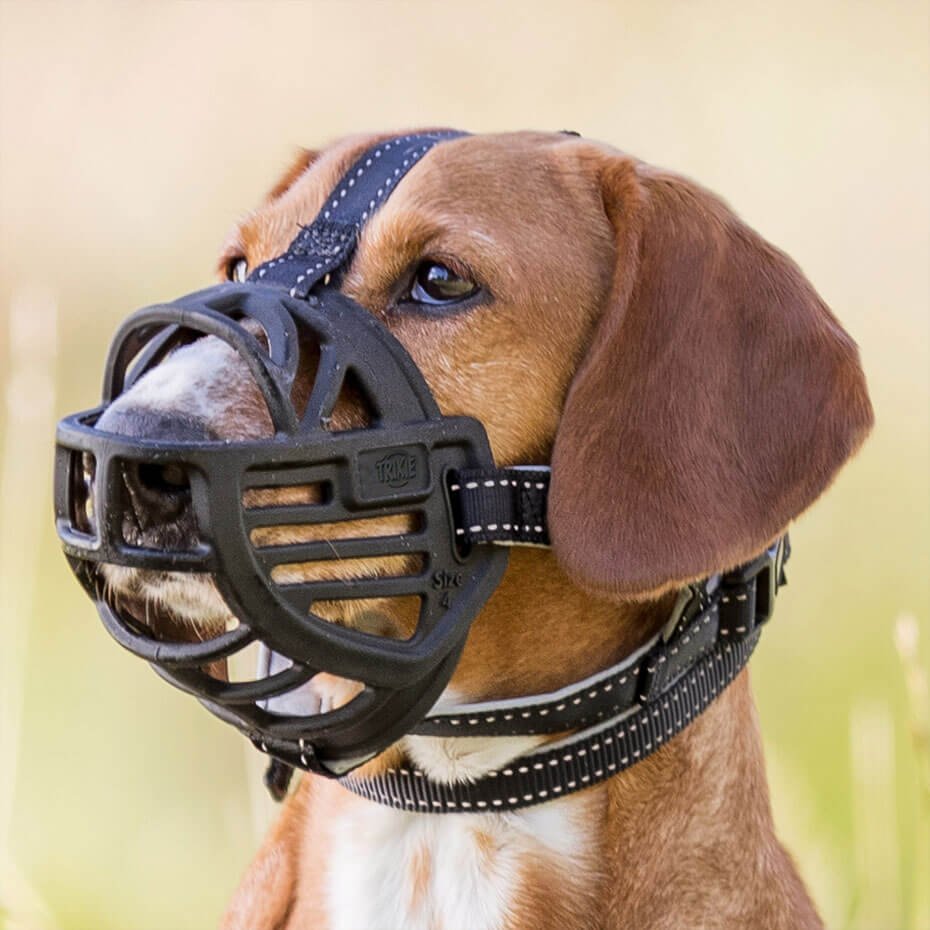Bozal flexible negro ergonómico para perros con ajuste cómodo